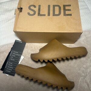 Yeezy Slide “Ochre” Size 6